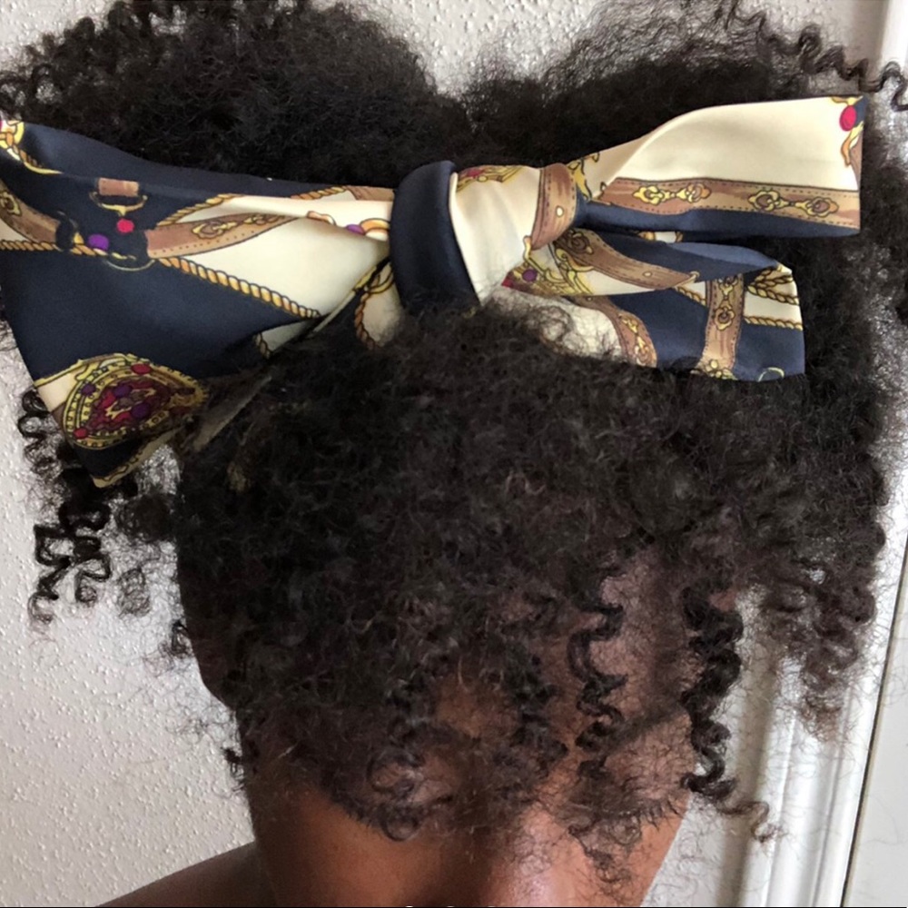 Men’s tie worn as a hair bow